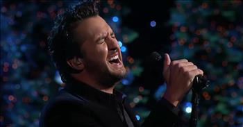 Country Star Luke Bryan Performs ‘O Holy Night’