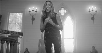 Sheryl Crow Writes ‘The Dreaming Kind’ For Sandy Hook Anniversary