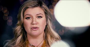 ‘I’ve Loved You Since Forever’ – Children’s Lullaby From Kelly Clarkson And Hoda