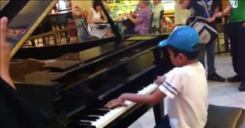 Child Prodigy Stuns Shoppers With Piano Performance