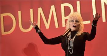 Dolly Parton  Sia Here I am from ‘Dumplin’ Movie Soundtrack