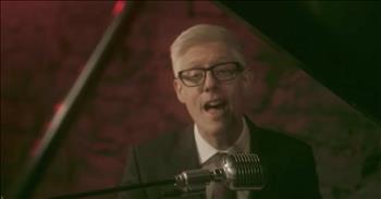 Christian Artist Matt Maher Performs Jazzy Version of ‘Jingle Bells’