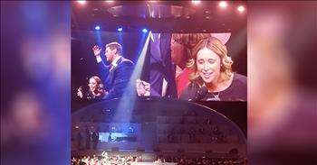 Michael Buble Stunned By Audience Member’s ‘Hallelujah’ Cover