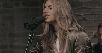 ‘The Passion’ Hillsong Worship Acoustic Performance