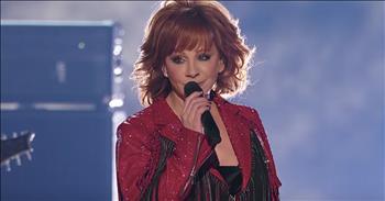 ‘Freedom’ Reba McEntire Patriotic Song Live Performance