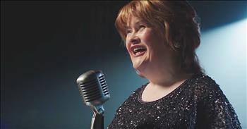 Susan Boyle Performs ‘Stand By Me’