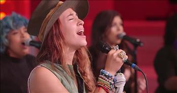 Live Performance Of ‘Rescue’ From Lauren Daigle