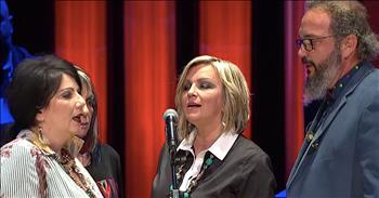 The Isaacs Perform ‘The Lord’s Prayer’ At The Grand Ole Opry