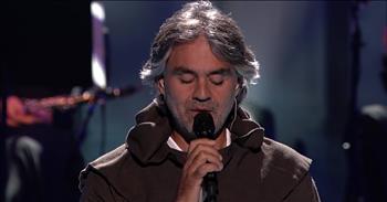 Andrea Bocelli Performs ‘What Child is This?’ With Mary J. Blige