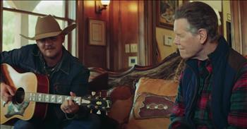 ‘There’s A New Kid In Town’ Randy Travis And Drew Parker Christmas Music Video