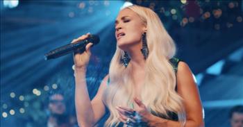 Carrie Underwood Sings ‘Have Yourself A Merry Little Christmas’