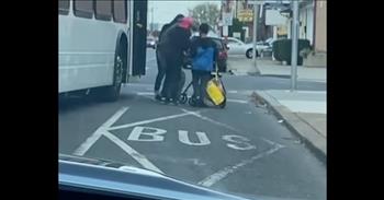 3 Young Boys Rewarded by Complete Stranger After Helping Elderly Man Off Bus