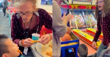 Aerosmith’s Steven Tyler Makes Littlest Fan’s Dream Come True At Chuck E. Cheese