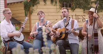 Southern Raised Bluegrass Performs ‘Forever And Ever, Amen’