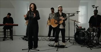 ‘The Dove’ Kari Jobe And The Belonging Co Acoustic Performance