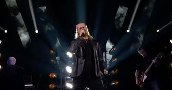 Chilling Rendition Of ‘The Sound Of Silence’ On The Voice Norway